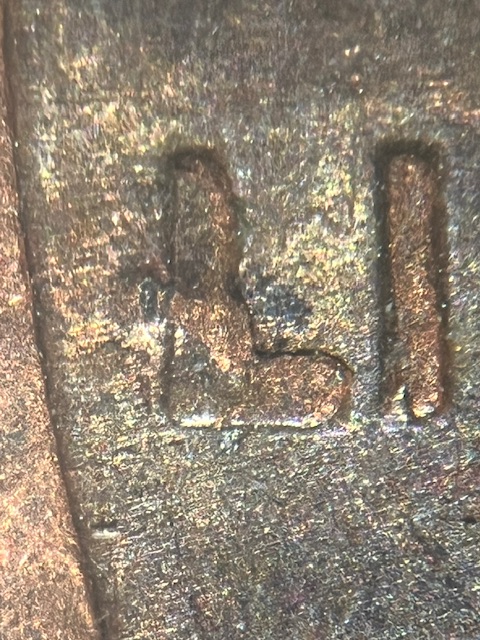 Lincoln-Cents-1987---Strange-Line--Over-Lincoln-Head-